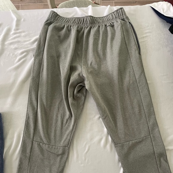 Nike Men’s Joggers - Picture 3 of 3